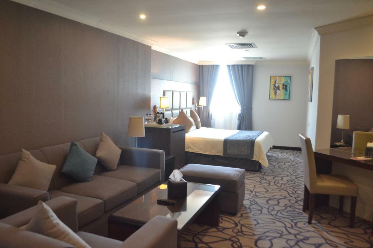 Hotel Golden Tulip Al Khobar Exterior foto